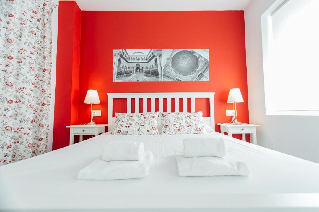 Colorful And Diaphanous- 3Bd 1Bth - Peral Севилья Экстерьер фото